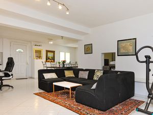 23764601-Ferienwohnung-5-Falicon-300x225-2