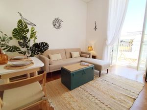 24048668-Ferienwohnung-2-Faro-300x225-2