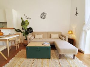 24048668-Ferienwohnung-2-Faro-300x225-5