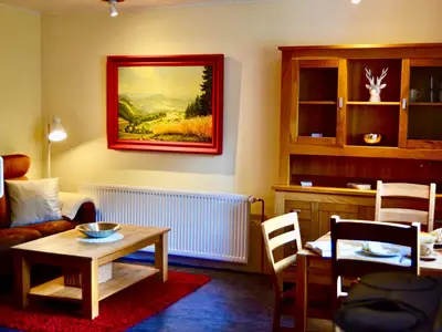 Wohnbereich mit Essgelegenheit