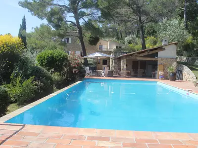 PoolOfHouse