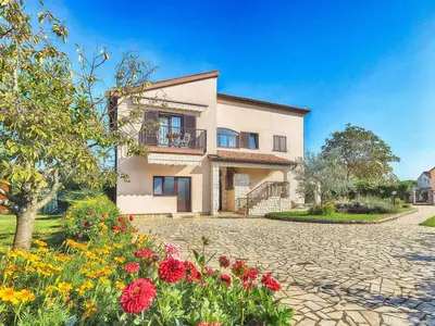 Ferienwohnung für 8 Personen (132 m²) in Valbandon 10/10