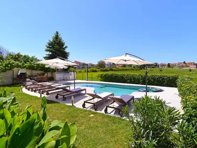 Ferienwohnung für 4 Personen (42 m²) in Valbandon 1/10