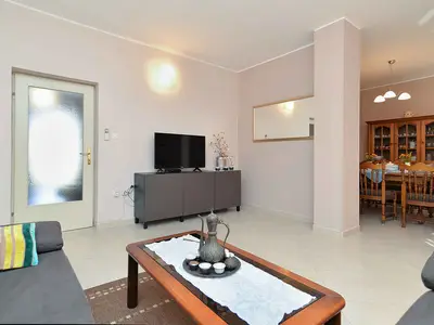 Ferienwohnung für 8 Personen (135 m²) in Valbandon 1/10