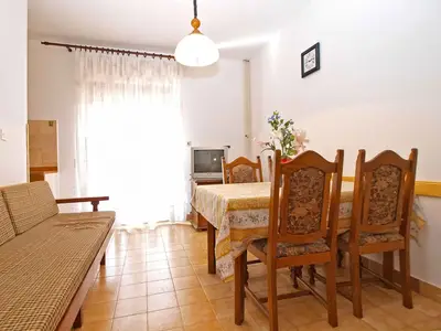 Ferienwohnung für 4 Personen (70 m²) in Valbandon 1/10