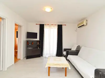 Ferienwohnung für 8 Personen (110 m²) in Fažana 1/10