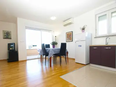 Ferienwohnung für 4 Personen (54 m²) in Fažana 1/10