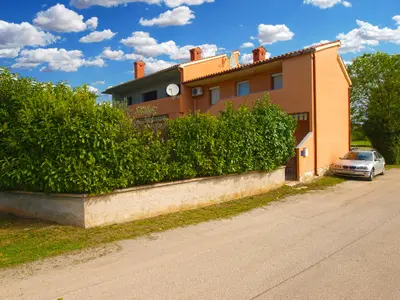 Ferienwohnung für 5 Personen (50 m²) in Valbandon 1/10