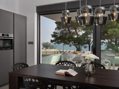 DiningRoom