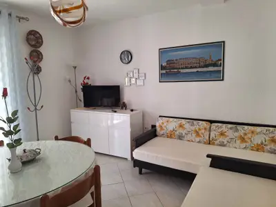 Ferienwohnung für 4 Personen (40 m²) in Valbandon 1/10