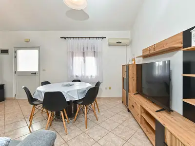 Ferienwohnung für 4 Personen (56 m²) in Valbandon 8/10