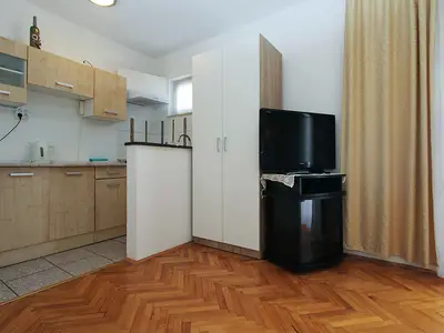 Ferienwohnung für 2 Personen (22 m²) in Valbandon 1/10