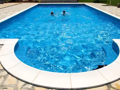 PoolOfHouse