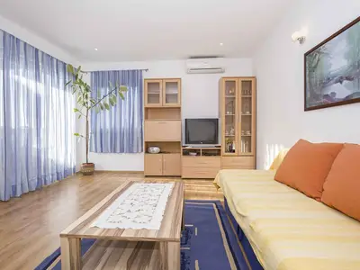 Ferienwohnung für 5 Personen (90 m²) in Fažana 1/10