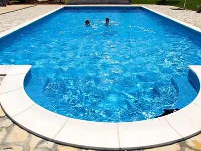 PoolOfHouse