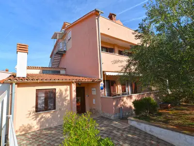 Ferienwohnung für 8 Personen (130 m²) in Fažana 1/10