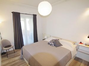 23701331-Ferienwohnung-4-Fažana-300x225-1