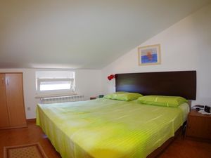 18699711-Ferienwohnung-6-Fažana-300x225-2