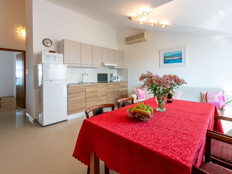 23945424-Ferienwohnung-4-Fažana-800x600-2