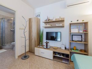 23743656-Ferienwohnung-4-Fažana-300x225-4