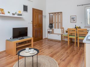 23763875-Ferienwohnung-3-Fažana-300x225-3