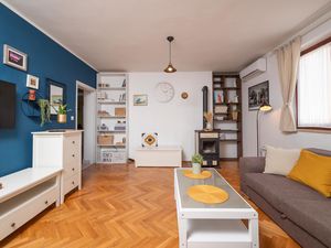 23765303-Ferienwohnung-4-Fažana-300x225-3