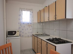 18956655-Ferienwohnung-2-Fažana-300x225-4