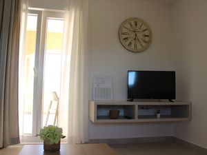 19127425-Ferienwohnung-3-Fažana-300x225-3