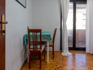 23012181-Ferienwohnung-3-Fažana-300x225-1