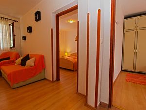 23646904-Ferienwohnung-9-Fažana-300x225-3