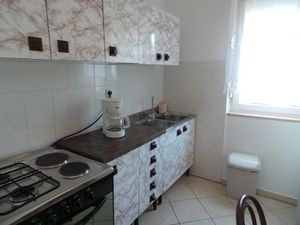 23932205-Ferienwohnung-4-Fažana-300x225-2