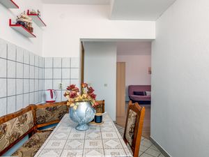 23934381-Ferienwohnung-4-Fažana-300x225-4