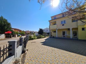 24044355-Ferienwohnung-4-Fažana-300x225-4