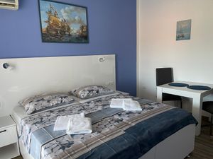 18355302-Ferienwohnung-2-Fažana-300x225-2