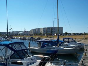 23425612-Ferienwohnung-2-Fehmarn / Burg-300x225-0