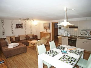 22427453-Ferienwohnung-2-Fehmarn / Burg-300x225-3