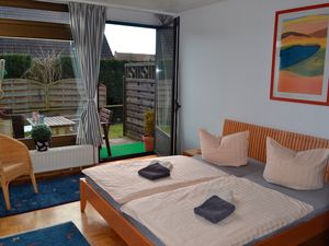 22272287-Ferienwohnung-3-Fehmarn / Burg-300x225-3