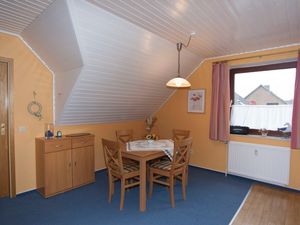 22272821-Ferienwohnung-4-Fehmarn / Burg-300x225-3