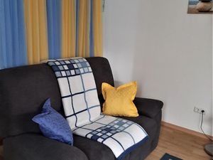 22935123-Ferienwohnung-2-Fehmarn / Burg-300x225-3