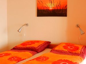 22271917-Ferienwohnung-2-Fehmarn / Burgtiefe-300x225-3