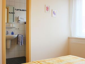 22272531-Ferienwohnung-2-Fehmarn / Meeschendorf-300x225-4