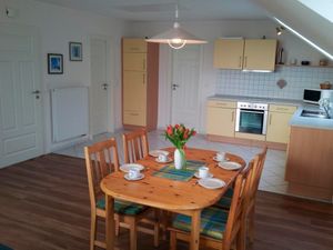 24056928-Ferienwohnung-5-Fehmarn / Mittelhof-300x225-3