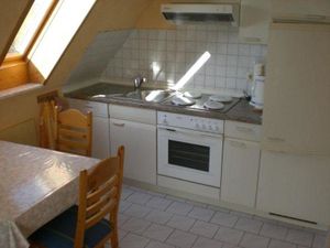 22090593-Ferienwohnung-3-Fehmarn / Strukkamp-300x225-3