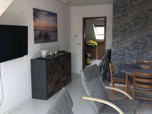 23534743-Ferienwohnung-4-Fehmarn / Wenkendorf-300x225-3