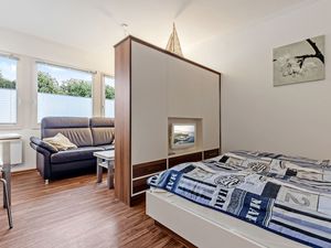 23921654-Ferienwohnung-4-Fehmarn-300x225-4