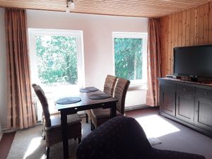 23994633-Ferienwohnung-4-Fehmarn-300x225-0