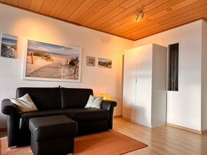 23951781-Ferienwohnung-4-Fehmarn-300x225-4