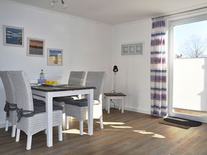 23659256-Ferienwohnung-4-Fehmarn-300x225-2