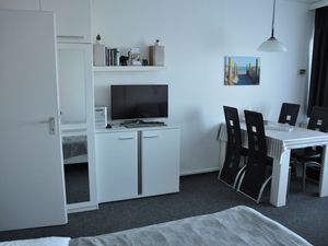 23659266-Ferienwohnung-3-Fehmarn-300x225-2