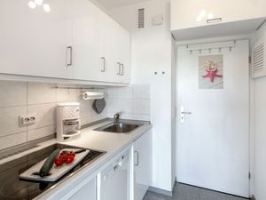 23677440-Ferienwohnung-4-Fehmarn-300x225-1